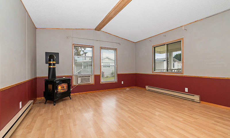 Charming 2-Bedroom D...