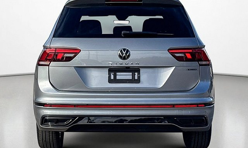 2022 Volkswagen Tigu...