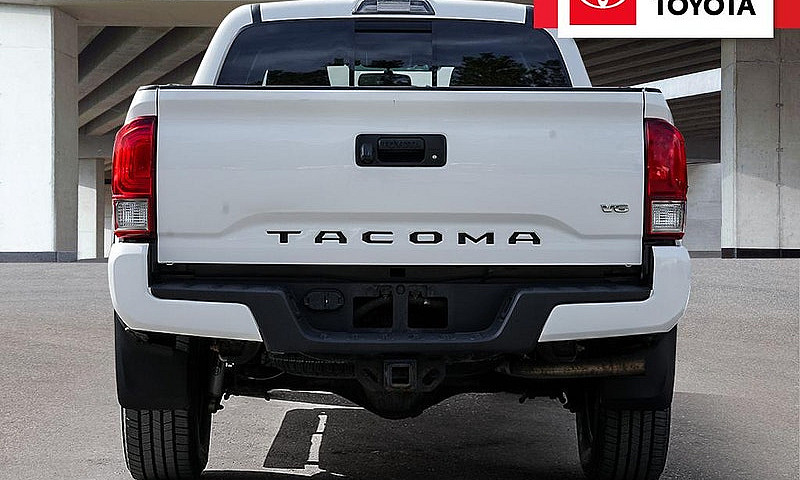 2017 Toyota Tacoma T...