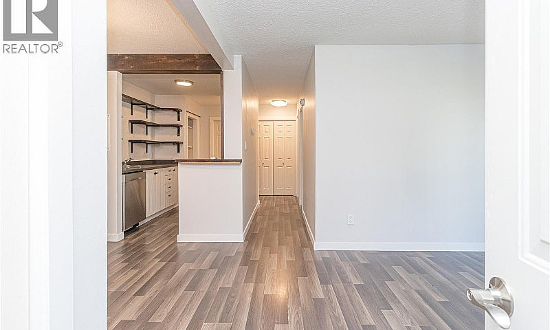 3 3271 Cowichan Lake...