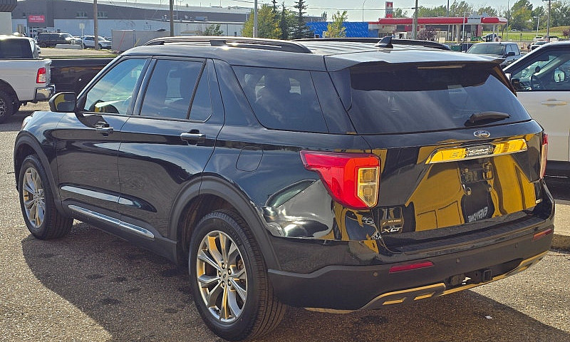 2020 Ford Explorer X...