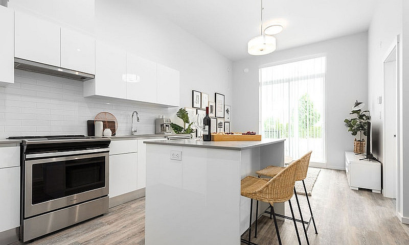 Studio Apartment For...