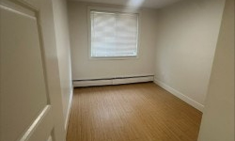 2 Bedroom - Newly Re...