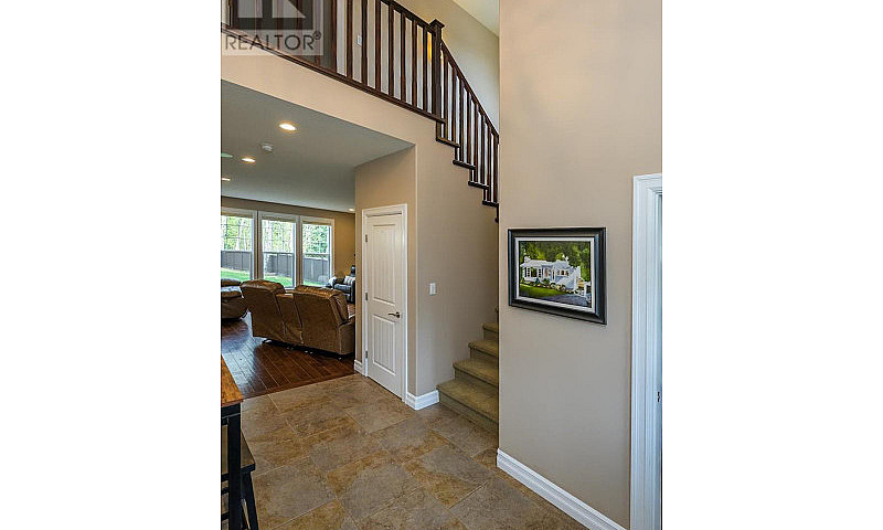 3088 Maurice Drive P...