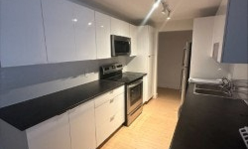 2 Bedroom - Newly Re...