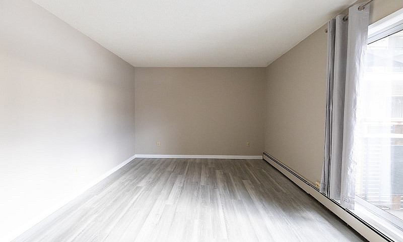 Brentwood Apartment ...
