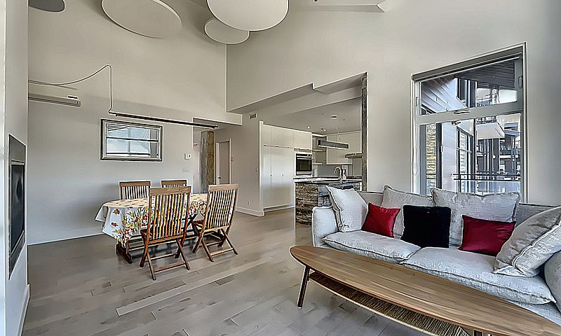 585 000$ - Condo À V...