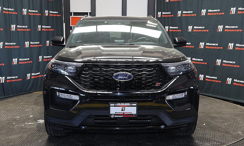 2022 Ford Explorer S...