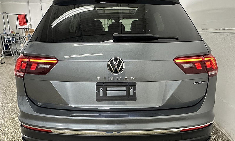 2023 Volkswagen Tigu...