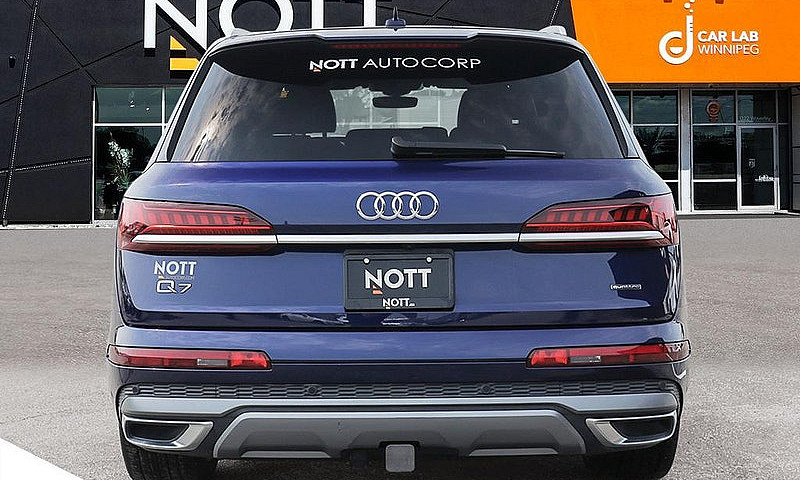 2021 Audi Q7 Technik...