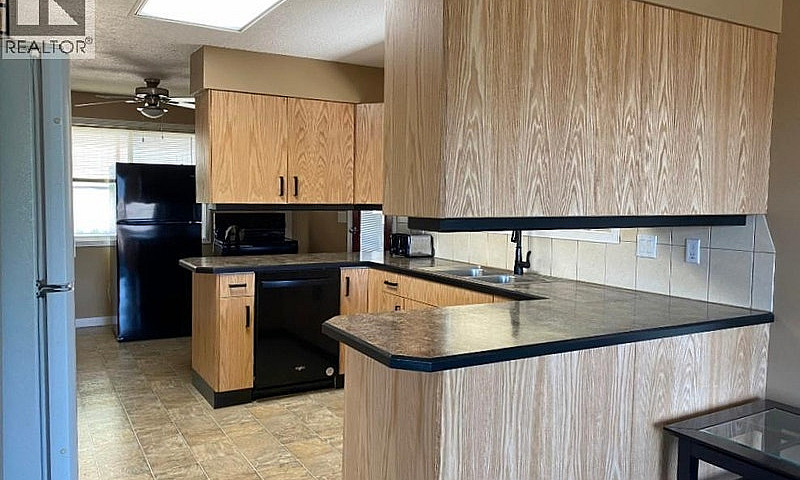 7437 Valley Heights ...