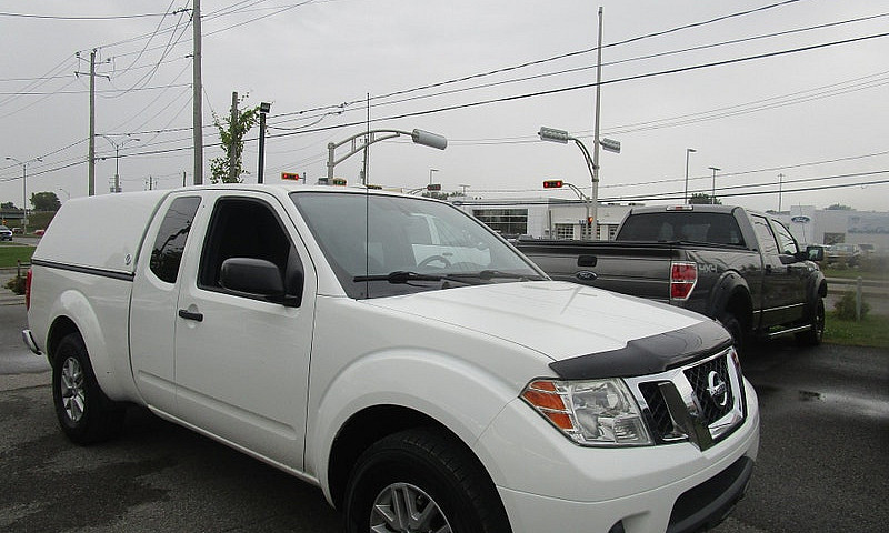 Nissan Frontier Pro-...