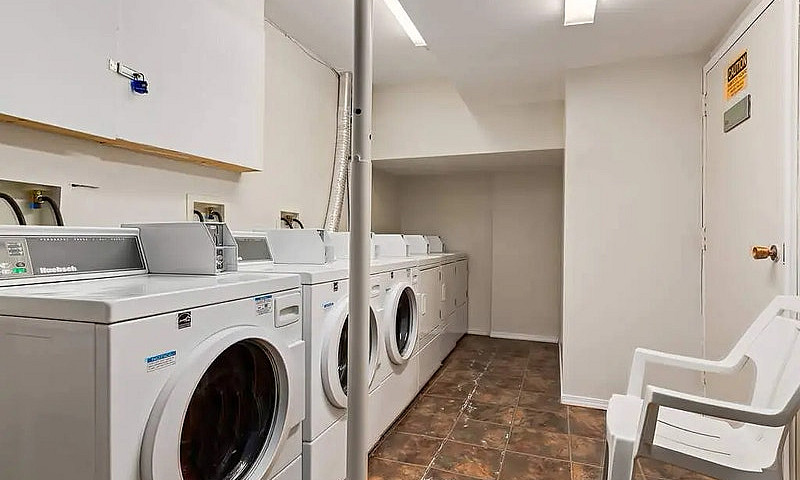 Modern Apartments Wi...
