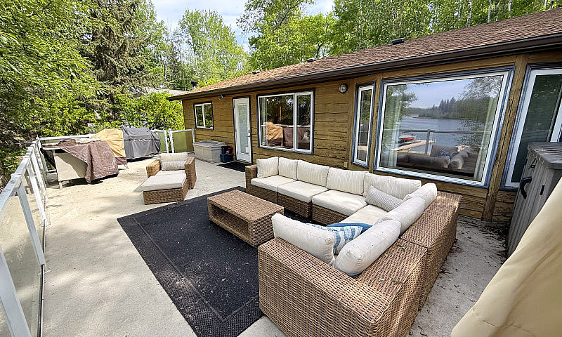 37 Weekend Estates (...