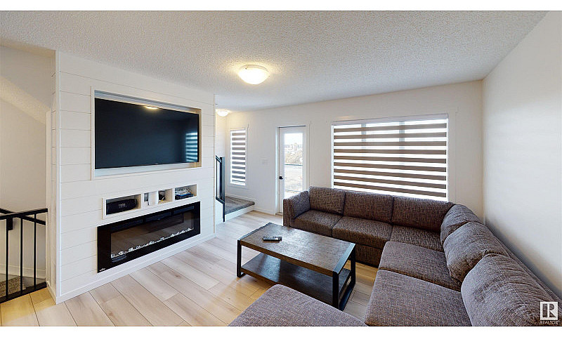 #119 1530 Tamarack B...