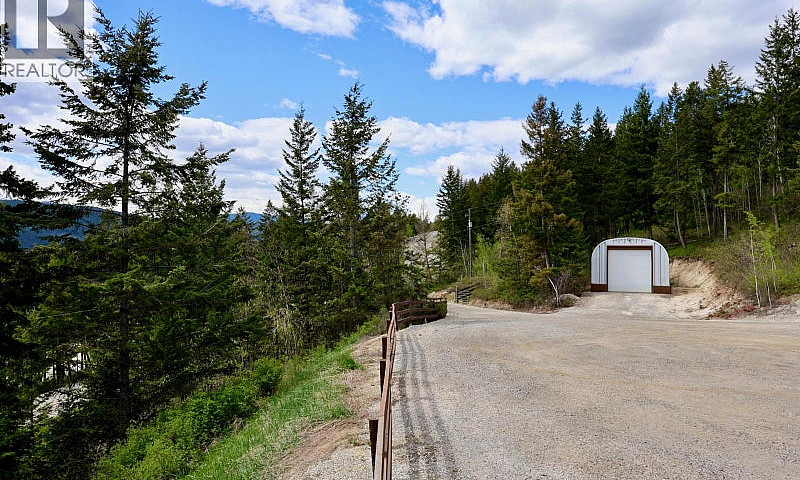 4905 Castledale View...