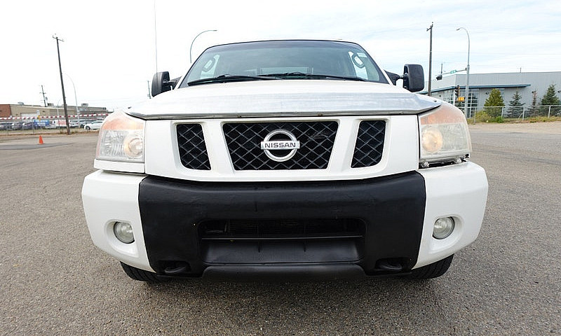 2009 Nissan Titan Xe...