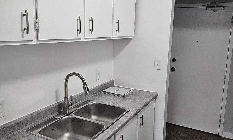 2 Bedroom $1,595 All...