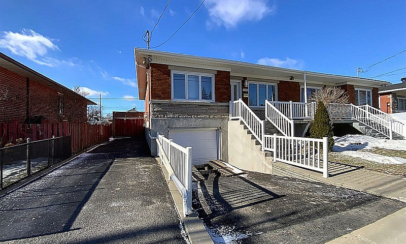 $579,000 - Semi-Deta...