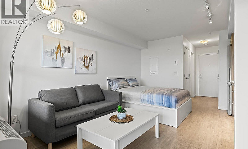 695 Academy Way Unit...