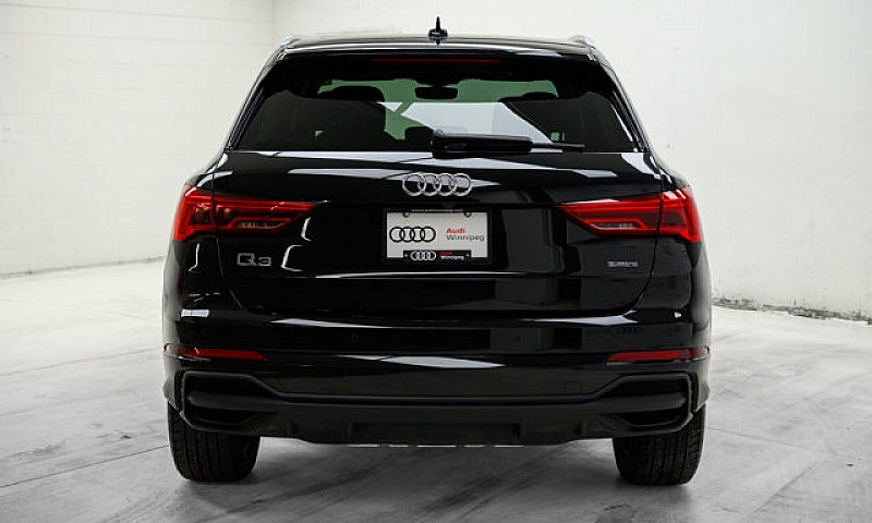 2023 Audi Q3 Technik...