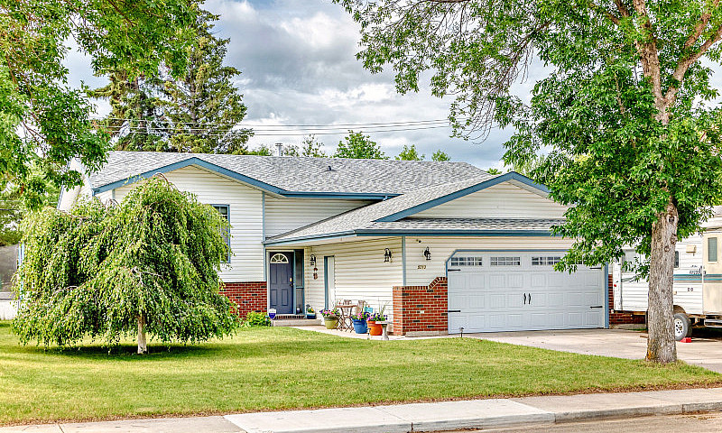 5213 59Th Ave Ponoka...