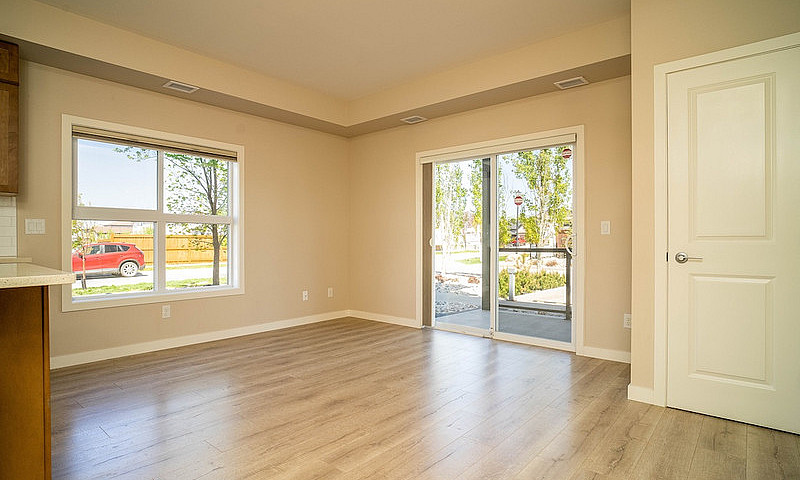 2 Bdr Lake View Cond...