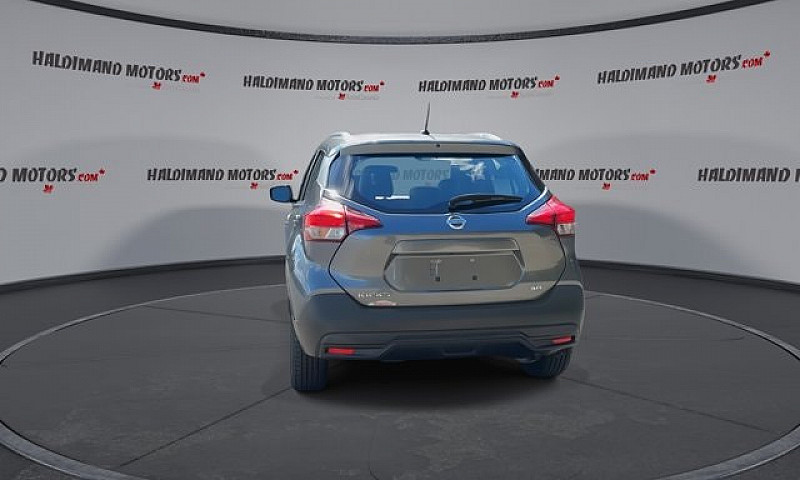 2019 Nissan Kicks Sr...