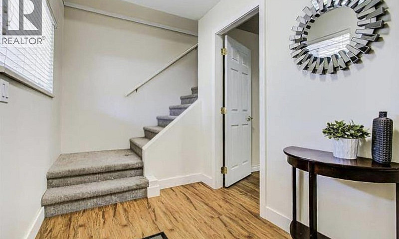 Upper 11283 Harrison...