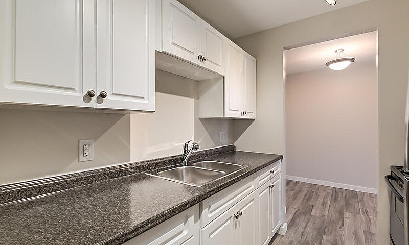 Modern Apartments Wi...