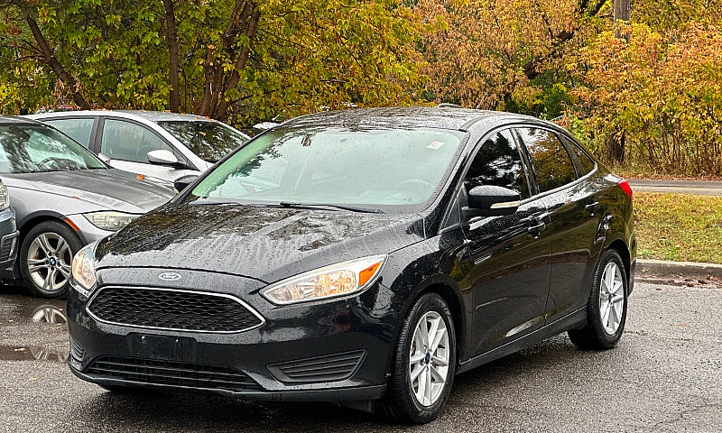 2018 Ford Focus Se *...