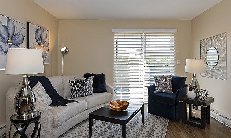 South Kamloops Apts ...