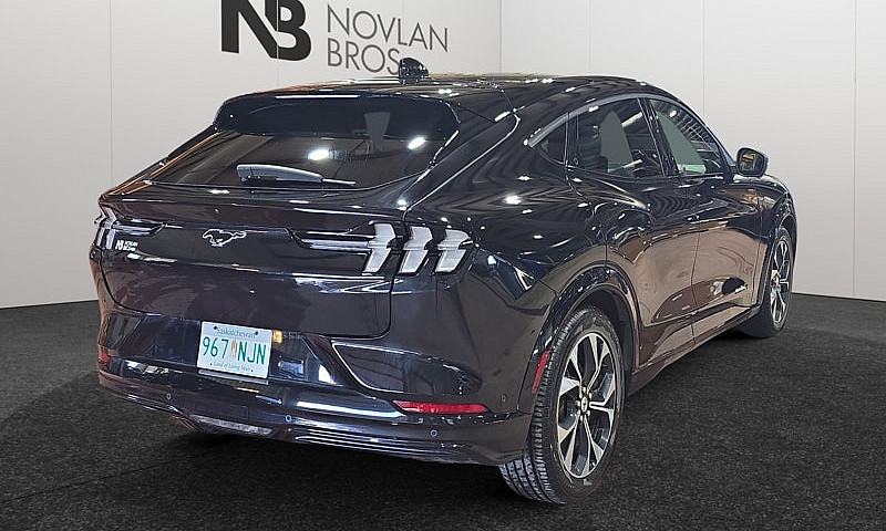 2022 Ford Mustang Ma...