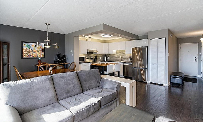 209 1600 Taylor Aven...