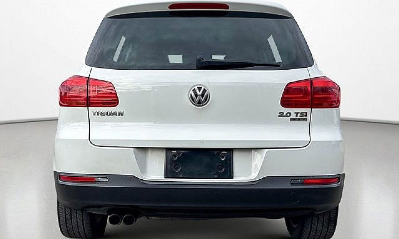 2014 Volkswagen Tigu...