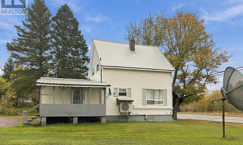 3106 Highway 302 Mac...
