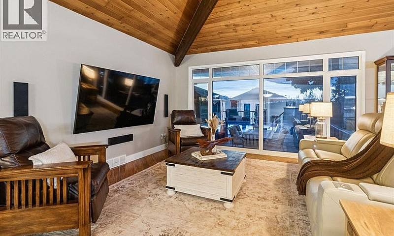 80042 210 Avenue W R...