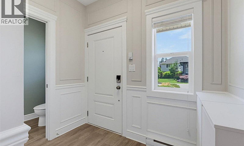 1102 Crispin Pl Lang...