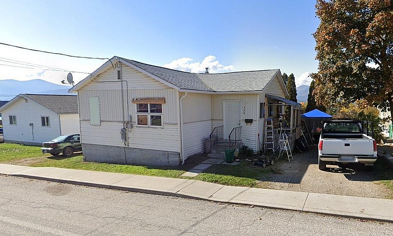 229 9Th  S Avenue Cr...