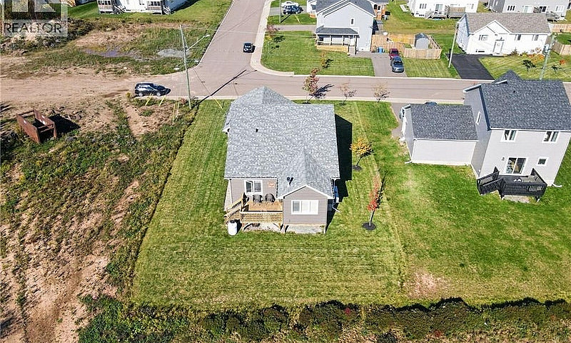 36 Luxor Drive River...