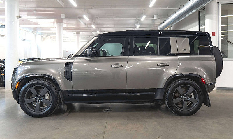 2024 Land Rover Defe...