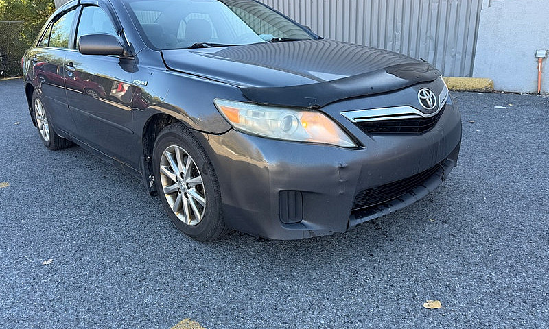 2010 Toyota Camry Hy...