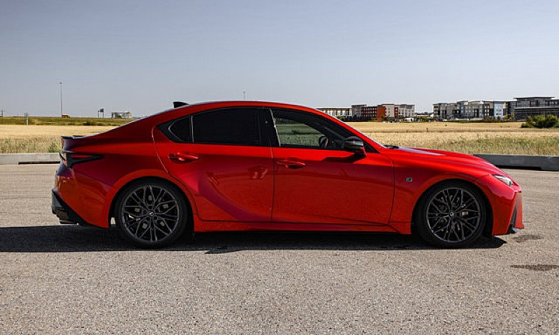 2025 Lexus Is Extrem...