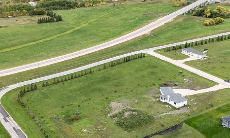 East Selkirk 2 Acre ...