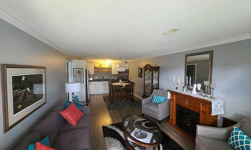 Modern One-Bedroom, ...