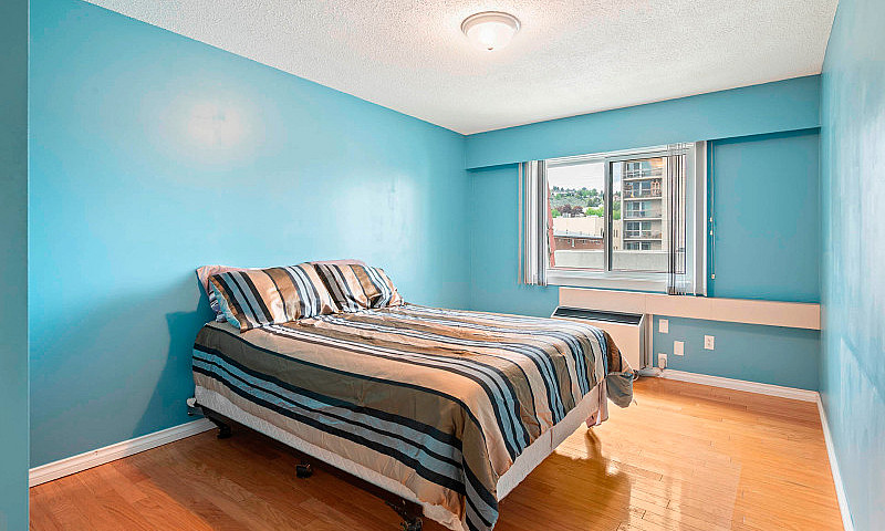 2 Bedroom Apartment ...
