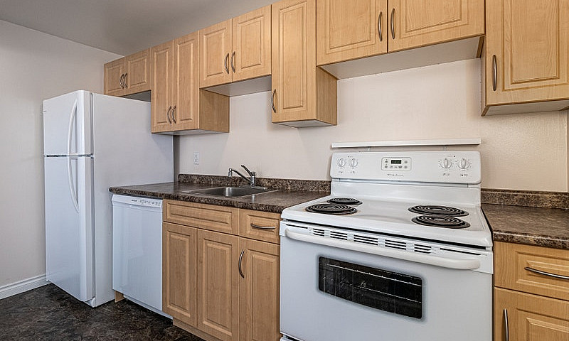 8 Willowdale Cres- W...