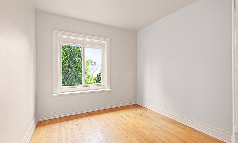 Spacious 5Bdrm 2Bthr...