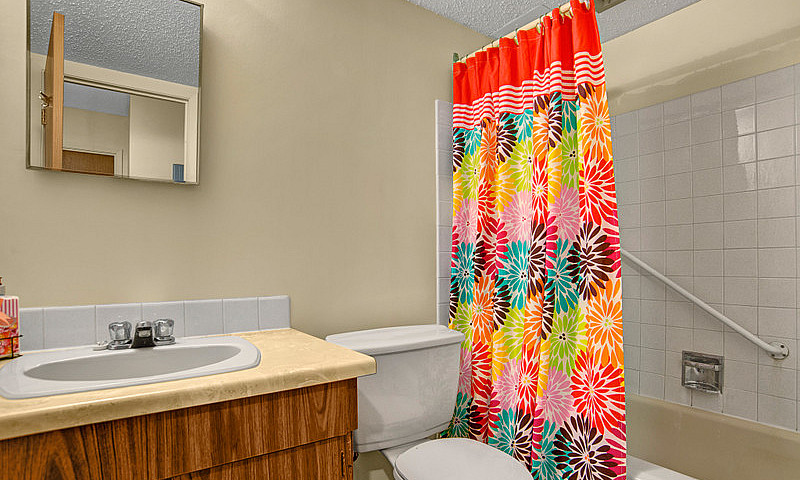 2 Bedroom At 33 Rive...