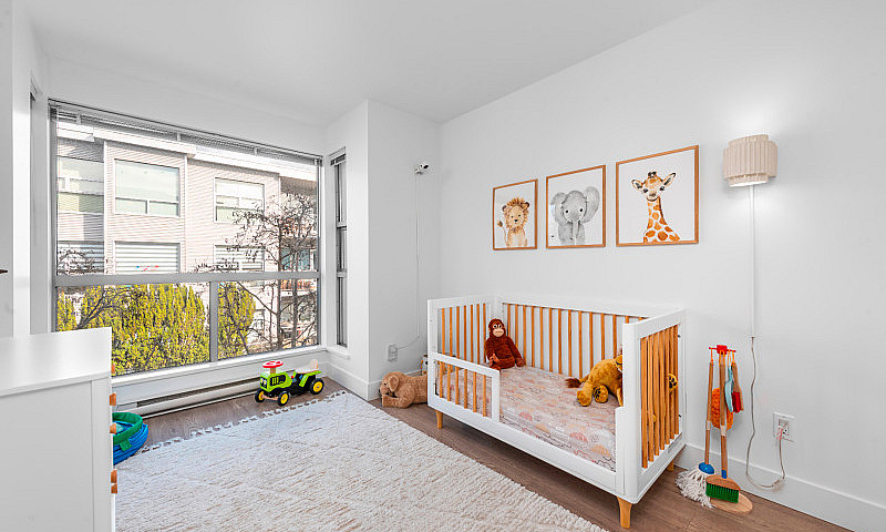 Modern 2 Bedroom + D...